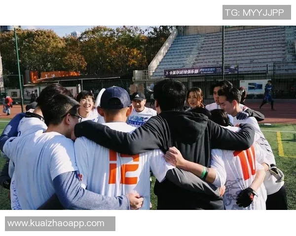 深入分析上海飞盘队的盯防战术与技巧应用 深入分析上海飞盘队的盯防战术与技巧应用